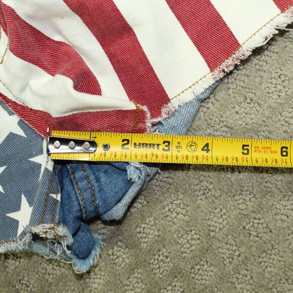 Forever 21 USA Flag Front Fray Cuffed Cotton Blue Jean Shorts Size 29 - Picture 3 of 4